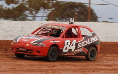 OLDFIELD UNDEFEATED AFTER NIGHT ONE IN ESPERANCE